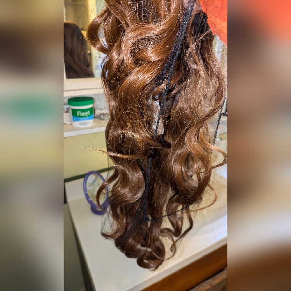 Lativ brown banged wig NWT